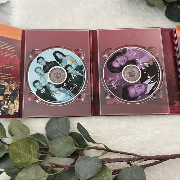 Friends Season 10 DVD Set - Picture 4 of 5